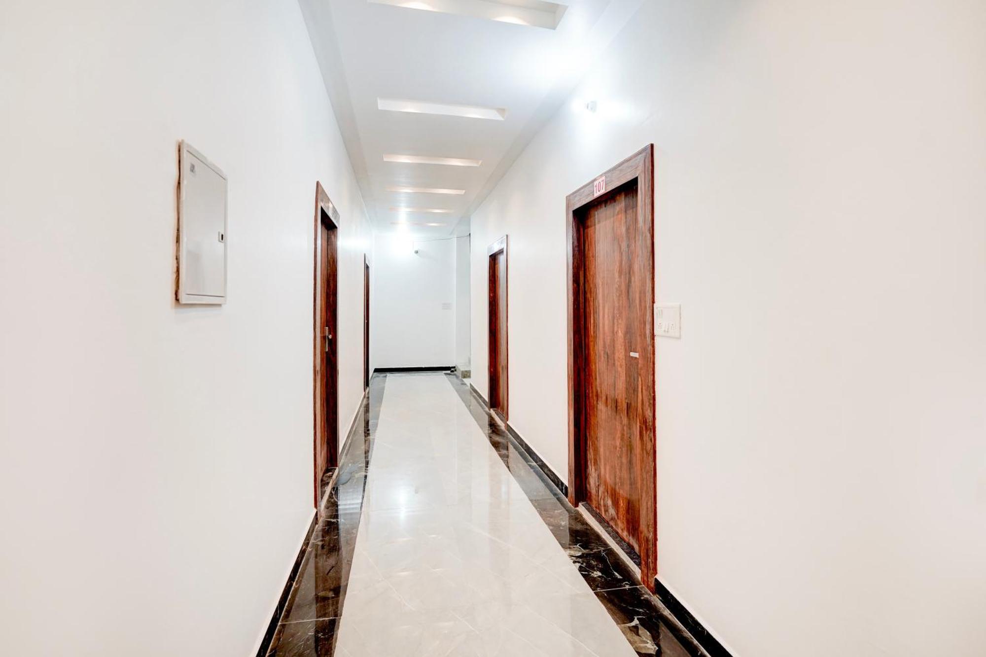 Hotel O Samrat Inn Αλλαχαμπάντ Εξωτερικό φωτογραφία