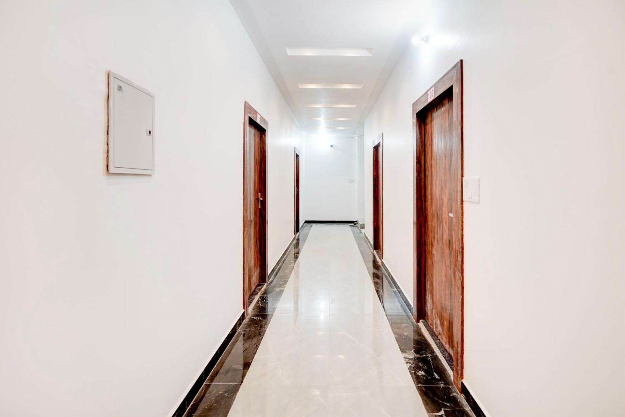 Hotel O Samrat Inn Αλλαχαμπάντ Εξωτερικό φωτογραφία